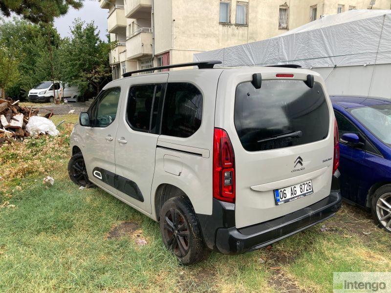 Araç Fotoğrafı 15