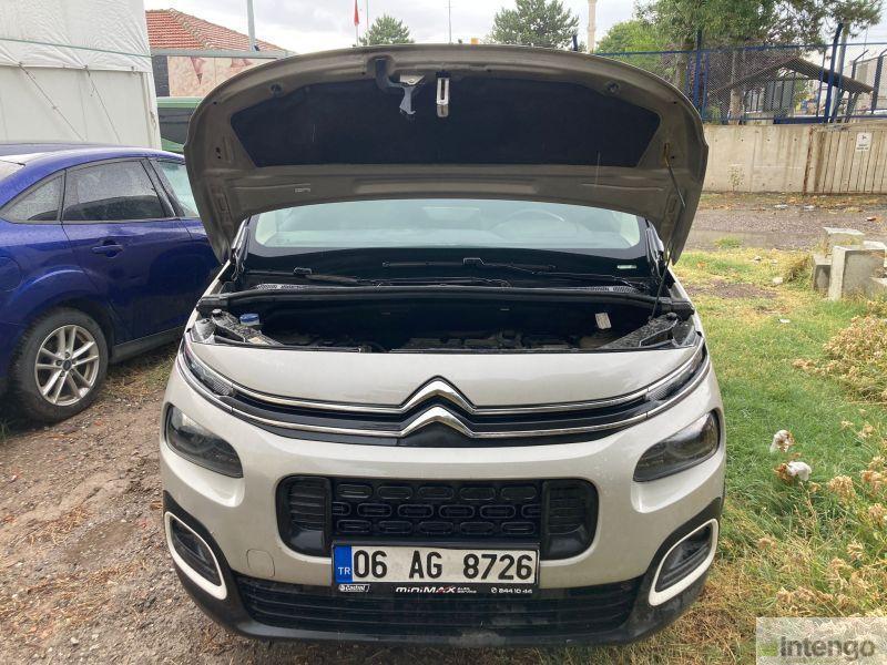 Araç Fotoğrafı 14